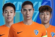 九游平台-云南玉昆球员赵宇豪、叶楚贵、张宸梁一起来唠嗑
