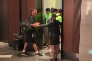 九游平台-袁野披露王刚与球迷冲突后续：双方迅速会面并达成谅解